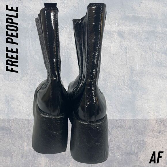 FREE PEOPLE DISCO DAYS PLATFORM BOOTS IN BLACK CRINKLED PATENT NEW - Picture 3 of 11
